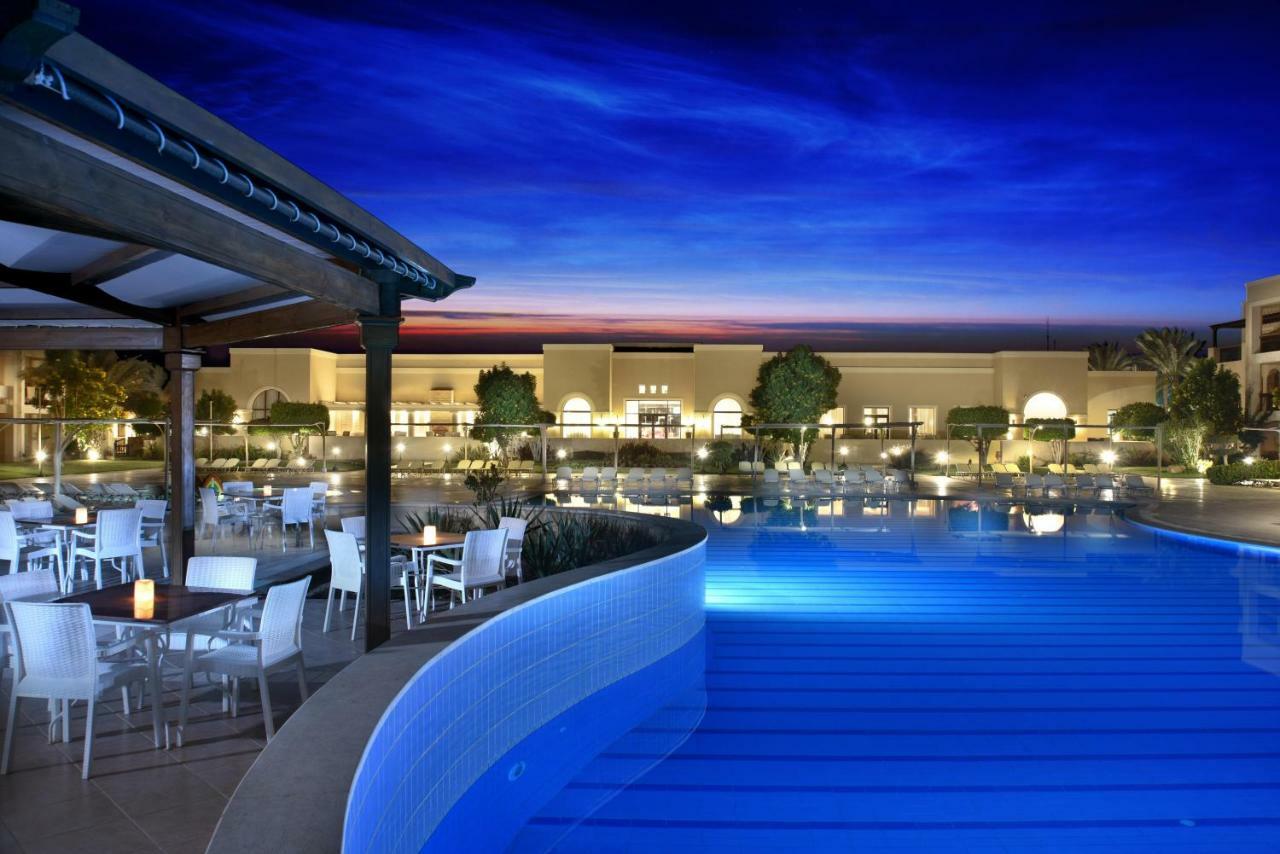 Jaz Mirabel Resort Sharm el-Sheikh Exterior photo The pool at the Westin